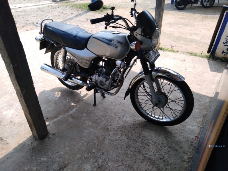 Bajaj Boxer 2005