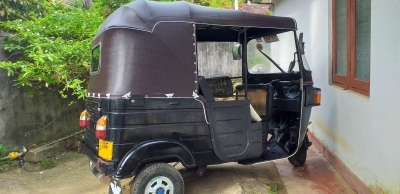 Bajaj 4 Stroke Three Wheeler