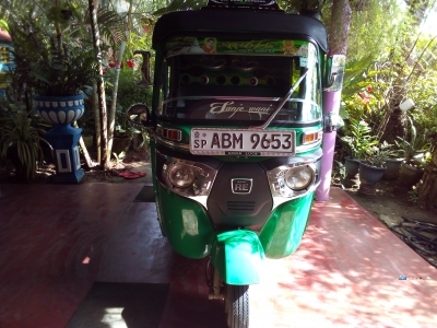 Bajaj 4 Stroke Three Wheeler