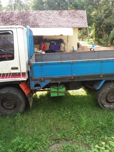 Isuzu ELS Lorry 1982