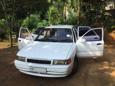 Mazda Familia 1989