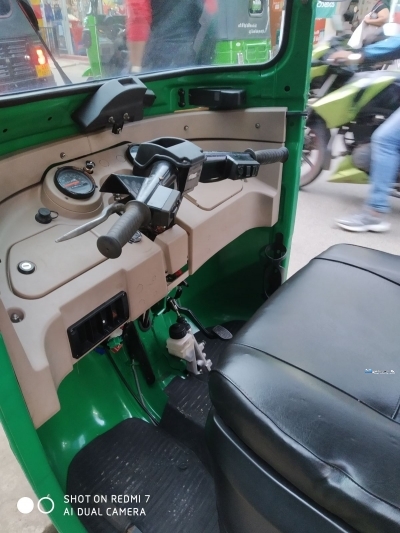 Bajaj 4 Stroke Three Wheeler