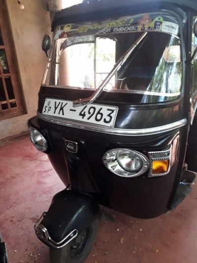 YK Bajaj Three Wheeler