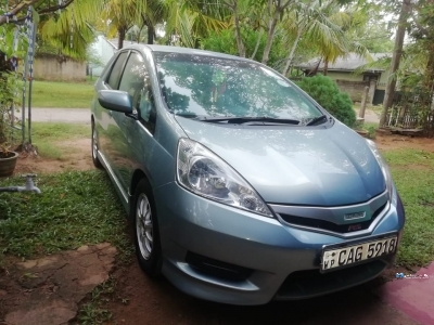 Honda Fit Shuttle 2012