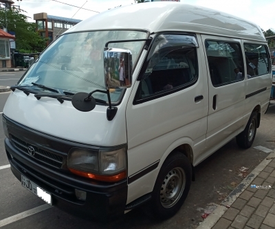 Toyota Hiace Dolphin 