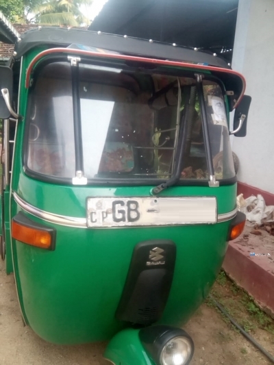 Bajaj 2 Stroke Three Wheeler