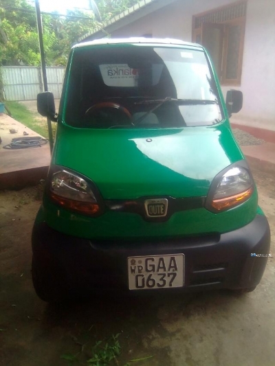 Bajaj Qute 2018