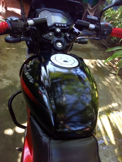 Bajaj Pulsar 150 2015