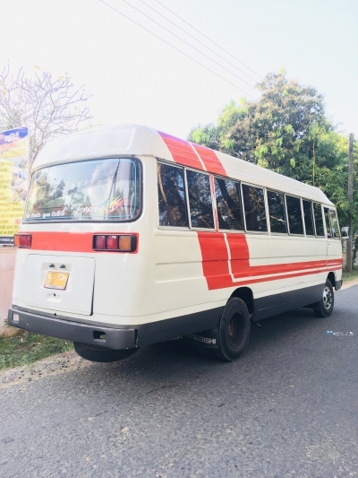 Mitsubishi Rosa Bus