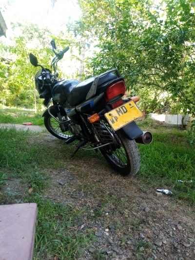 Bajaj CT100 2006