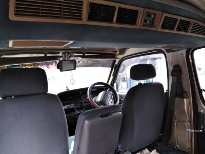 Toyota Hiace Dolphin LH113 1989