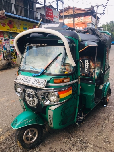 Bajaj RE Three Wheeler 2015