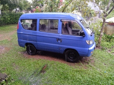 Micro Van 2004