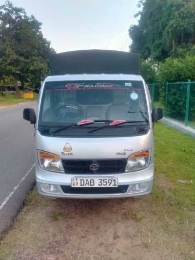 Tata Dimo Batta EX2 Lorry 2015