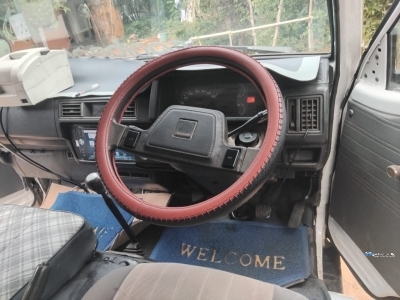 Nissan Vanette Lorry 1996