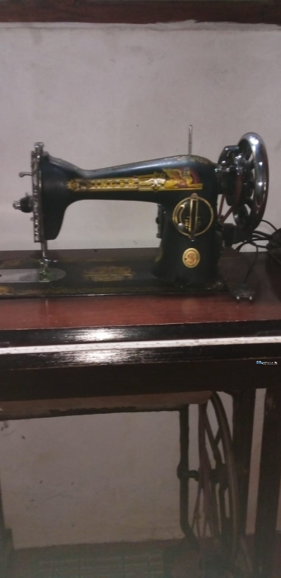 Singer Sewing Machine