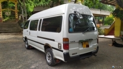 Toyota Dolphin Super GL 2012