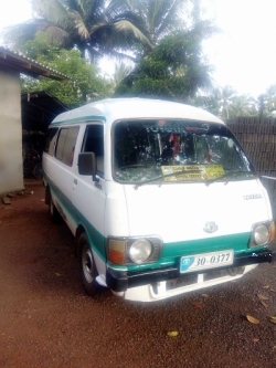 Toyota LH40B 1982