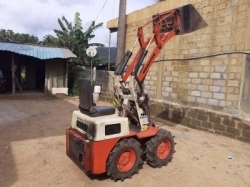 Komatsu Mini Loader