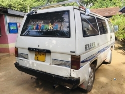 Mitsubishi Delica L300 