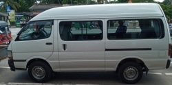 Toyota Hiace Dolphin 