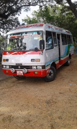 Isuzu Journey L Bus 1989
