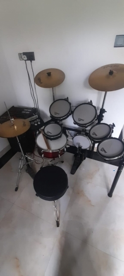 Drum set 